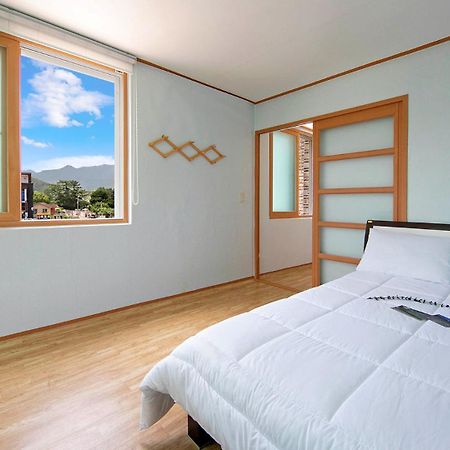 Samcheok Sol Beach Pension Exteriör bild