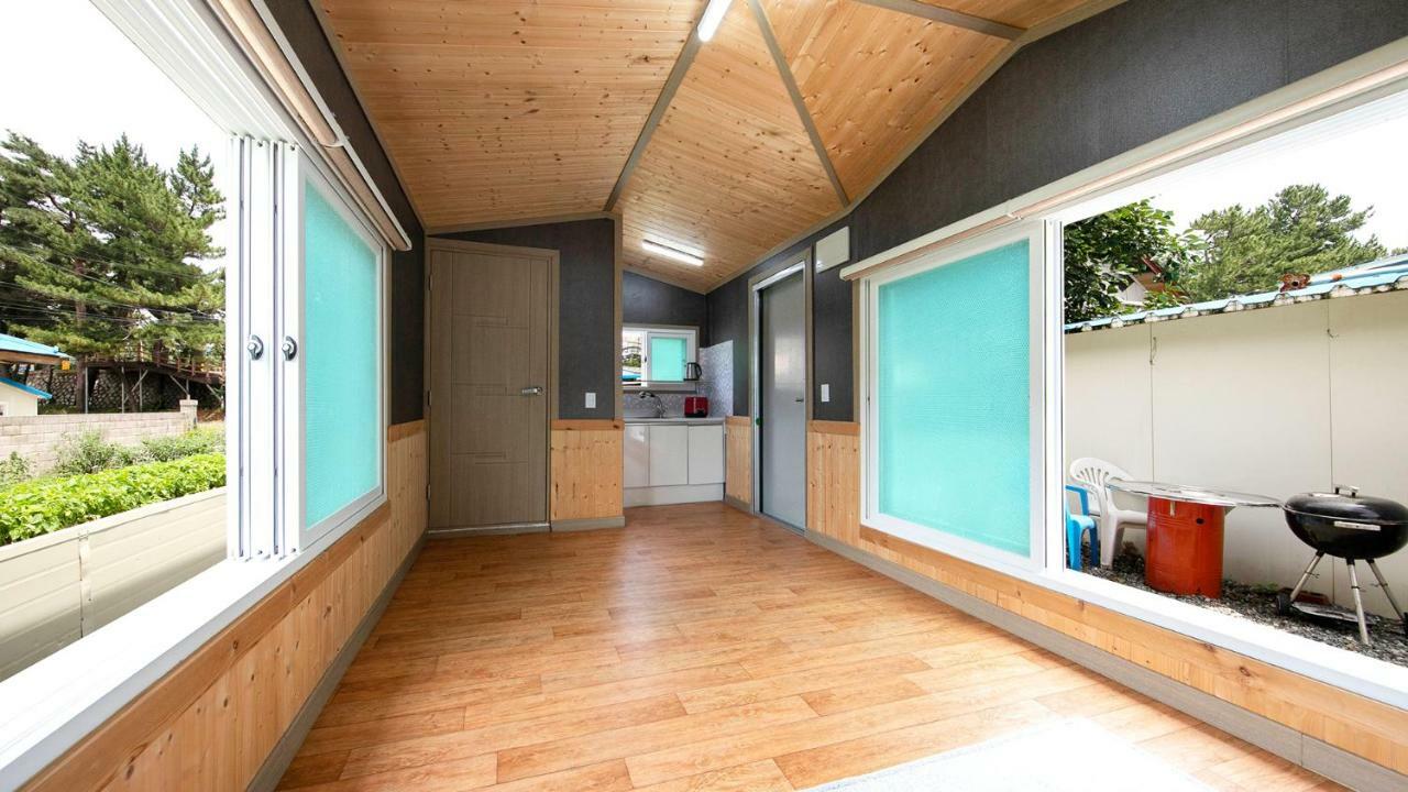 Samcheok Sol Beach Pension Exteriör bild