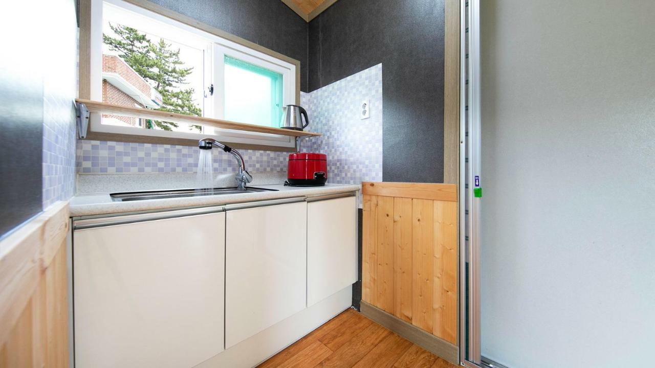 Samcheok Sol Beach Pension Exteriör bild