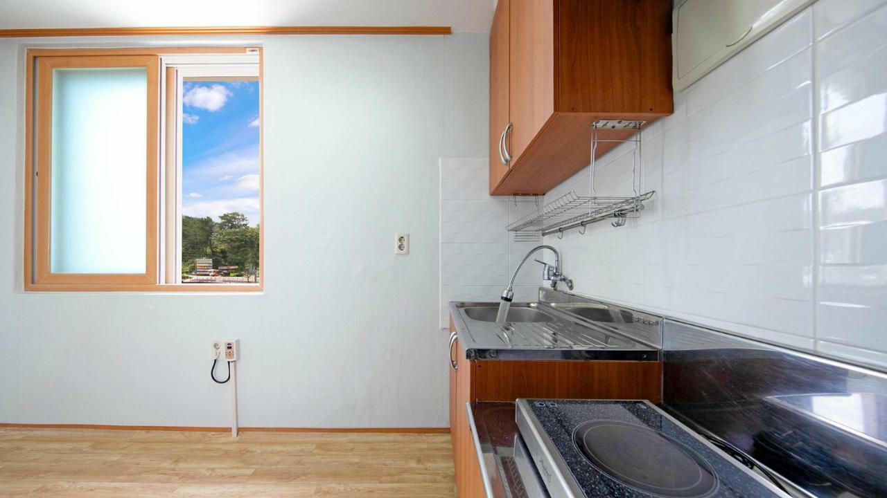 Samcheok Sol Beach Pension Exteriör bild