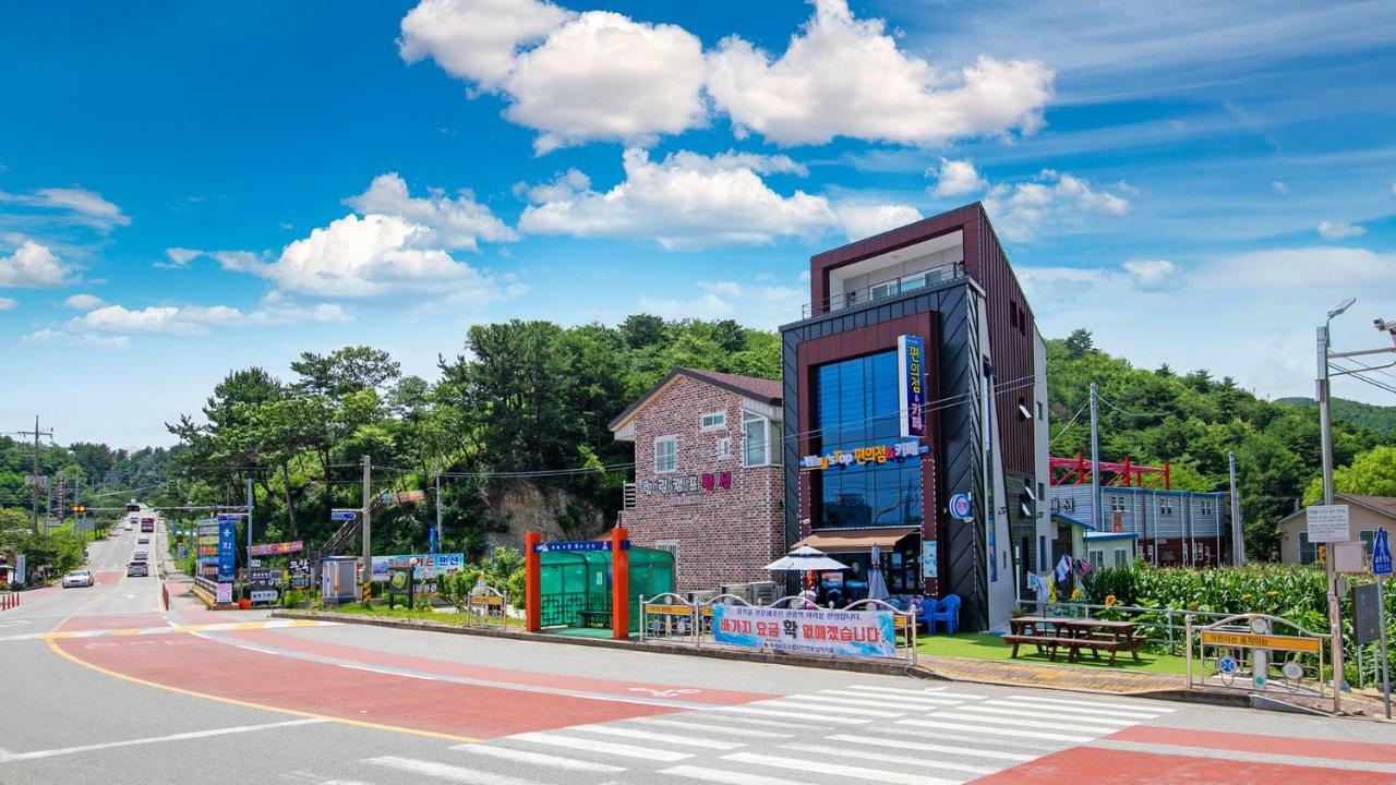 Samcheok Sol Beach Pension Exteriör bild